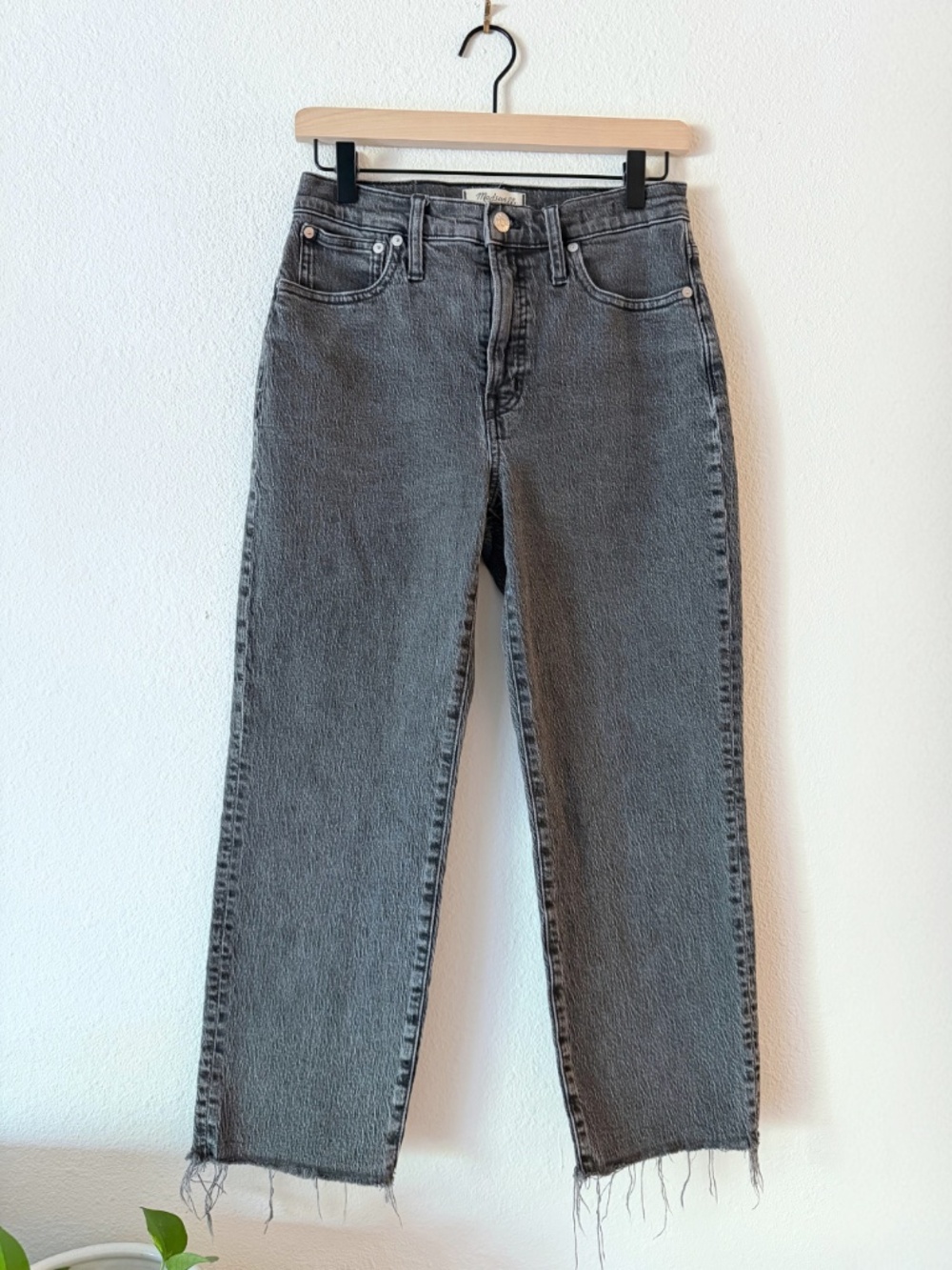 Madewell Perfect Vintage Straight Jeans 27P Petite Washed Black Raw Hem